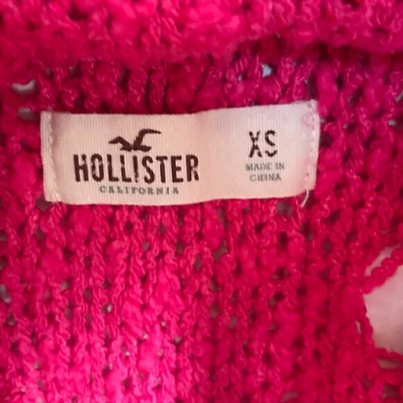 Hollister magenta/ fuchsia pink chunky knit sweater with cutout back, size XS - Picture 3 of 7